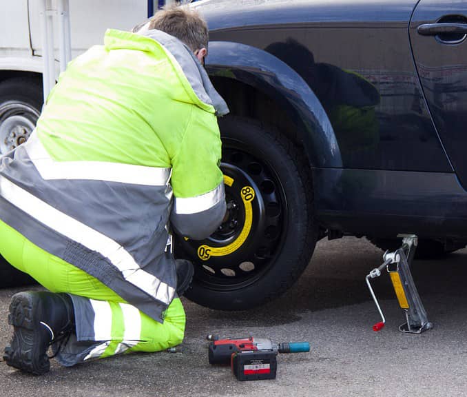 Tyre repair kit